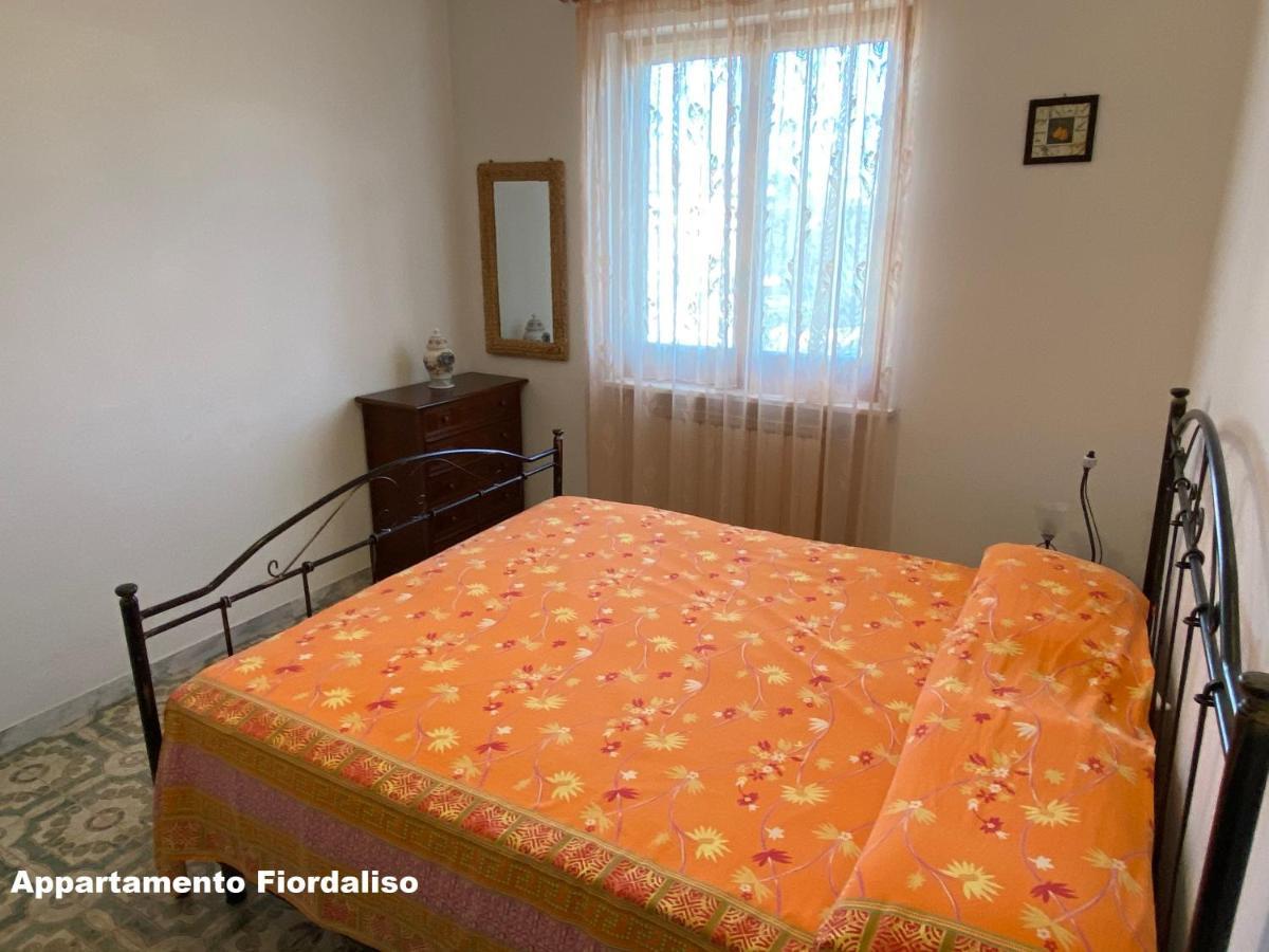 I Fiori Di Pietra Aparthotel Pietra Ligure Exterior photo
